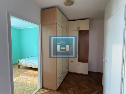 Izdavanje, dvosoban stan, 52m², Kajsijar, Jagodina - image 8