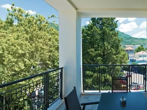 Sale, one bedroom apartment, 74m², Tivat, Crna Gora - image 23