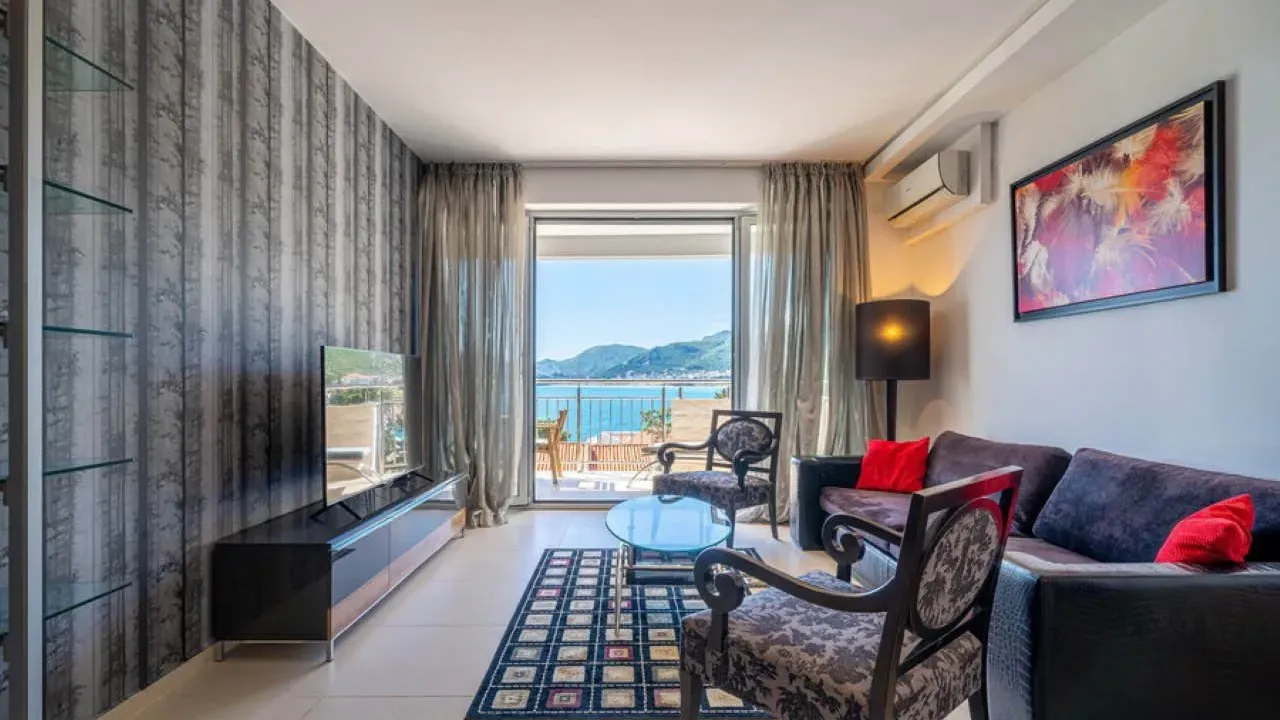 Prodaja, jednosoban stan, 75m², Pržno, Budva