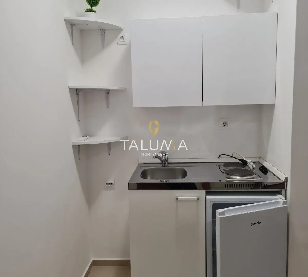 Izdavanje, garsonjera, 25m², City Kvart, Podgorica