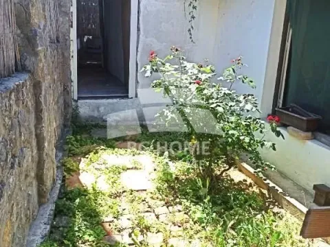 Prodaja, kuća, 110m², Uciteljsko Naselje, Zvezdara Sve Podlokacije - image 9