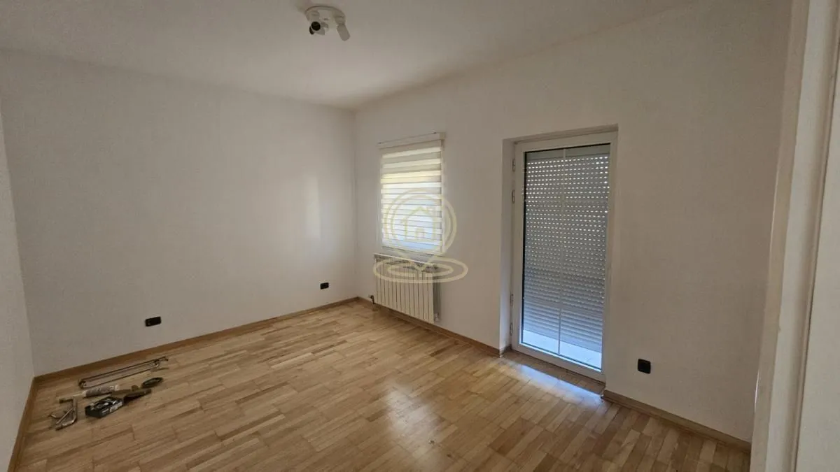 Rent, office space, 200m², Zemun Novi Grad, Zemun Sve Podlokacije