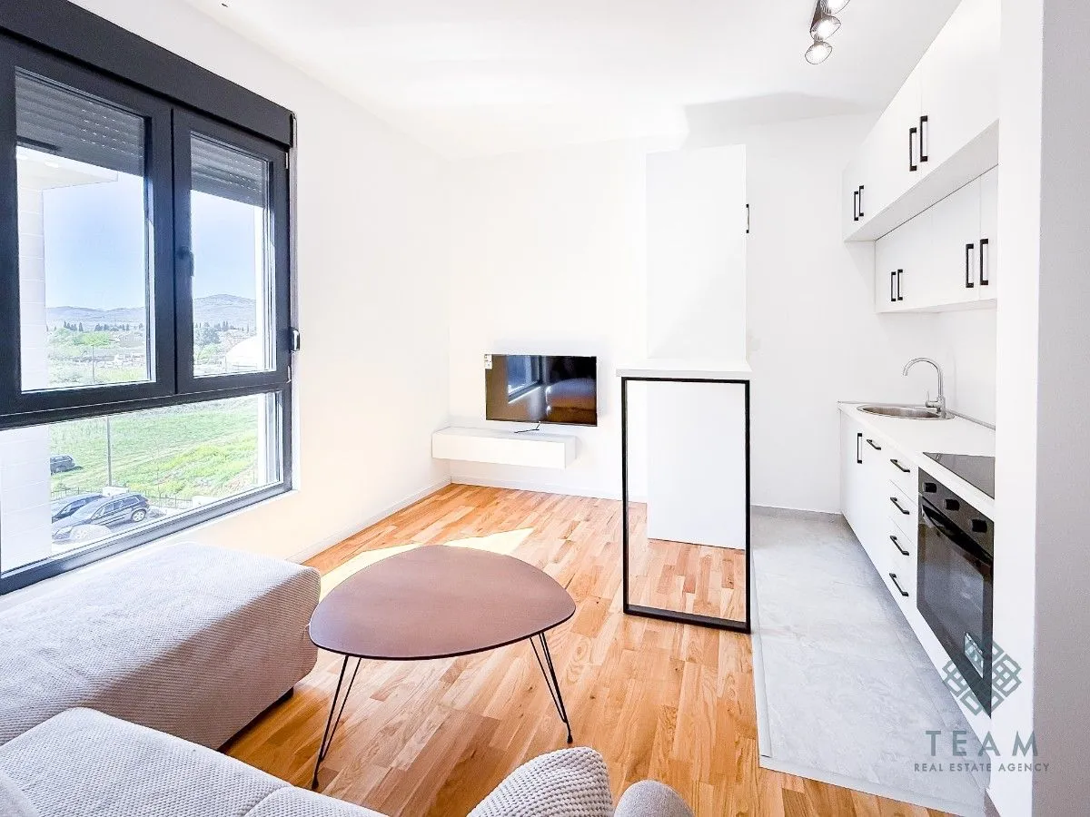 Rent, studio apartment, 21m², Tološi, Podgorica