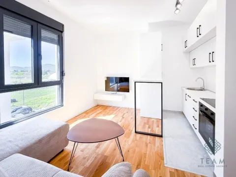 Rent, studio apartment, 21m², Tološi, Podgorica - image 1