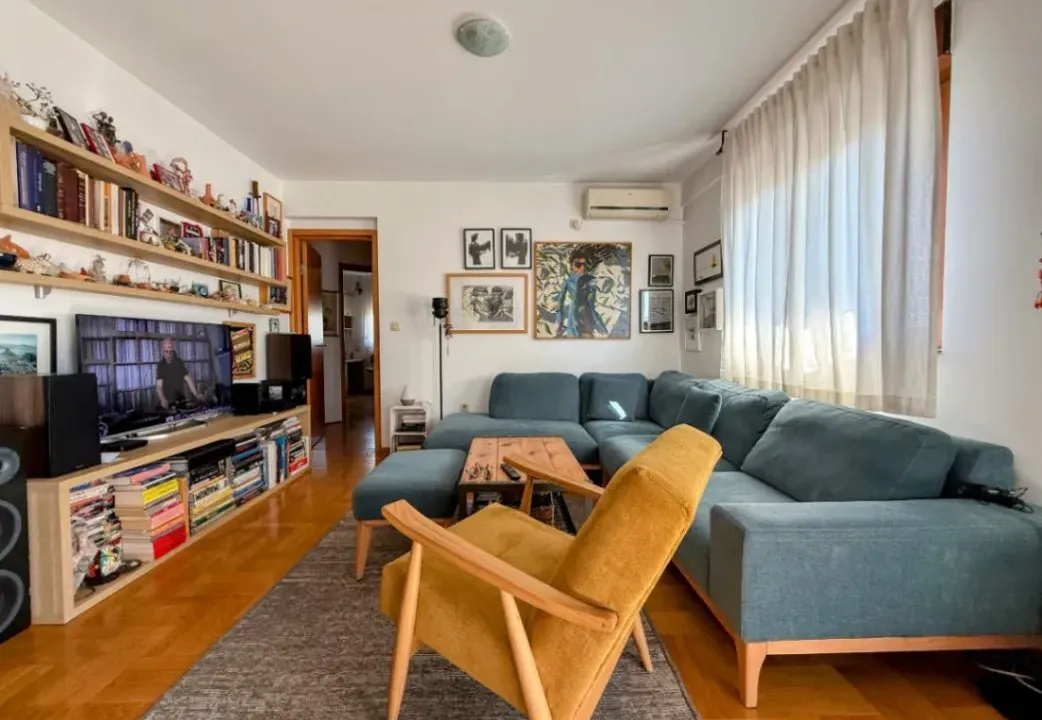 Prodaja, trosoban stan, 83m², Stari Aerodrom, Podgorica