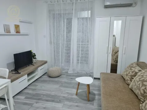Rent, one bedroom apartment, 28m², Grbavica, Novi Sad Sve Podlokacije - image 3