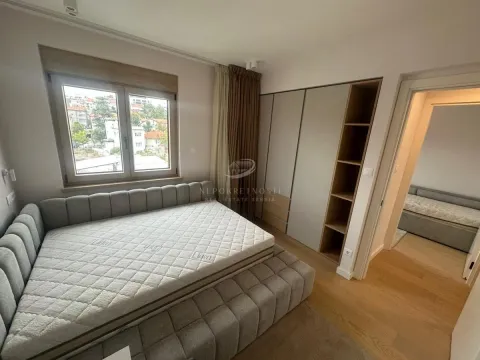 Izdavanje, četvorosoban stan, 130m², Južni Bulevar, Vračar Sve Podlokacije - image 11