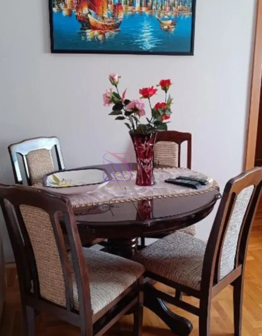 Prodaja, jednosoban stan, 40m², Tuški Put, Podgorica