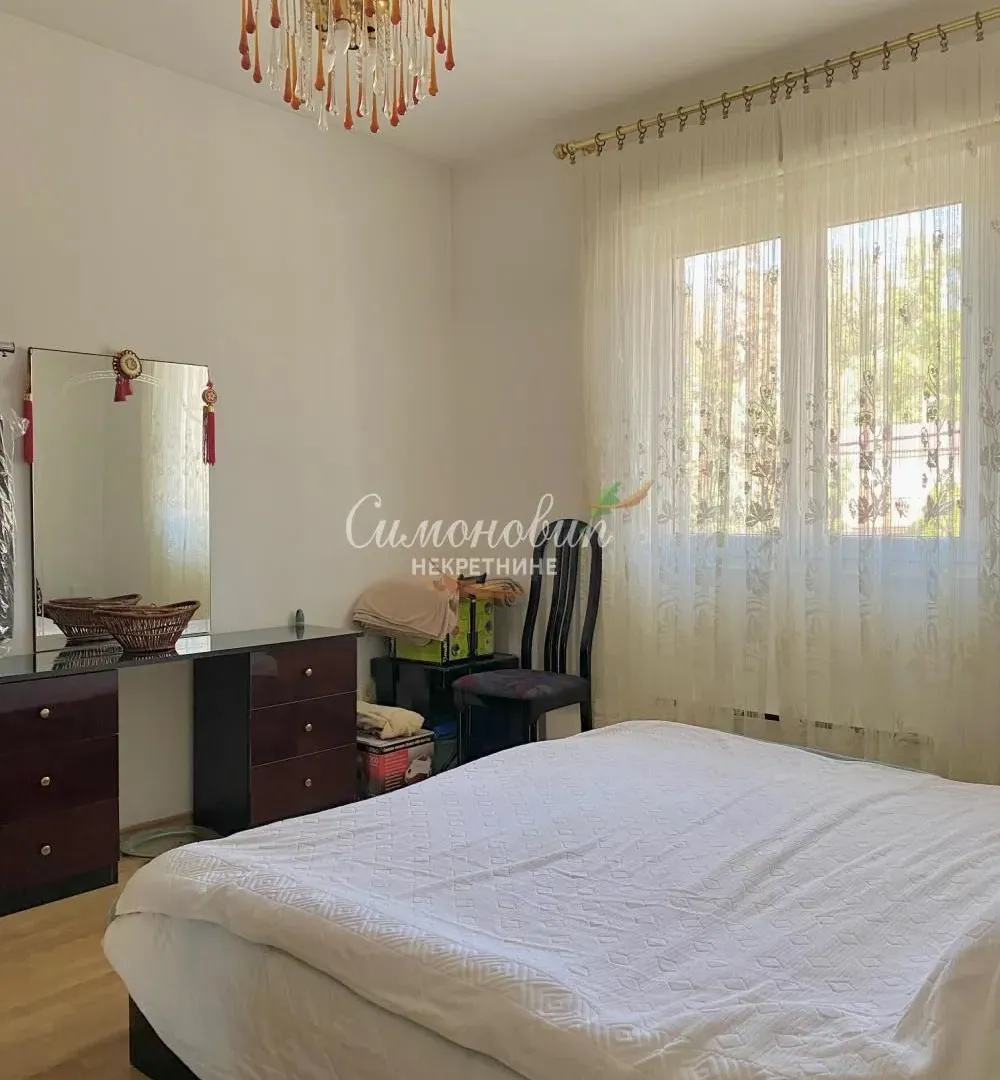 Sale, house, 540m², Jajinci, Voždovac Sve Podlokacije