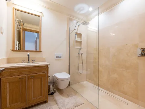 Prodaja, dvosoban stan, 107m², Porto Montenegro, Tivat - image 10