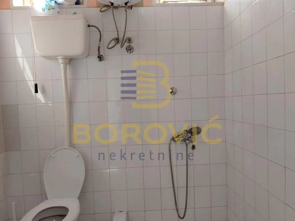 Rent, house, 95m², Borča 1, Borča Sve Podlokacije
