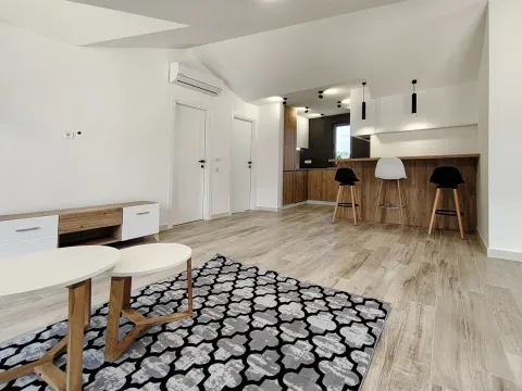 Sale, two bedroom apartment, 85m², Mrčevac, Tivat - image 2