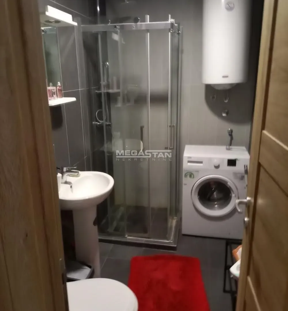 Izdavanje, dvosoban stan, 43m², Mali Mokri Lug, Zvezdara Sve Podlokacije