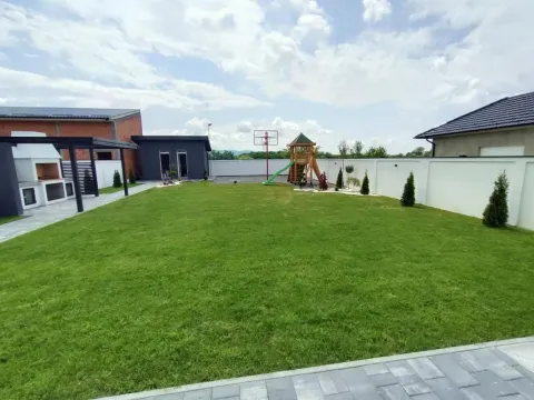 Prodaja, kuća, 200m², Veternik, Novi Sad Sve Podlokacije - image 19