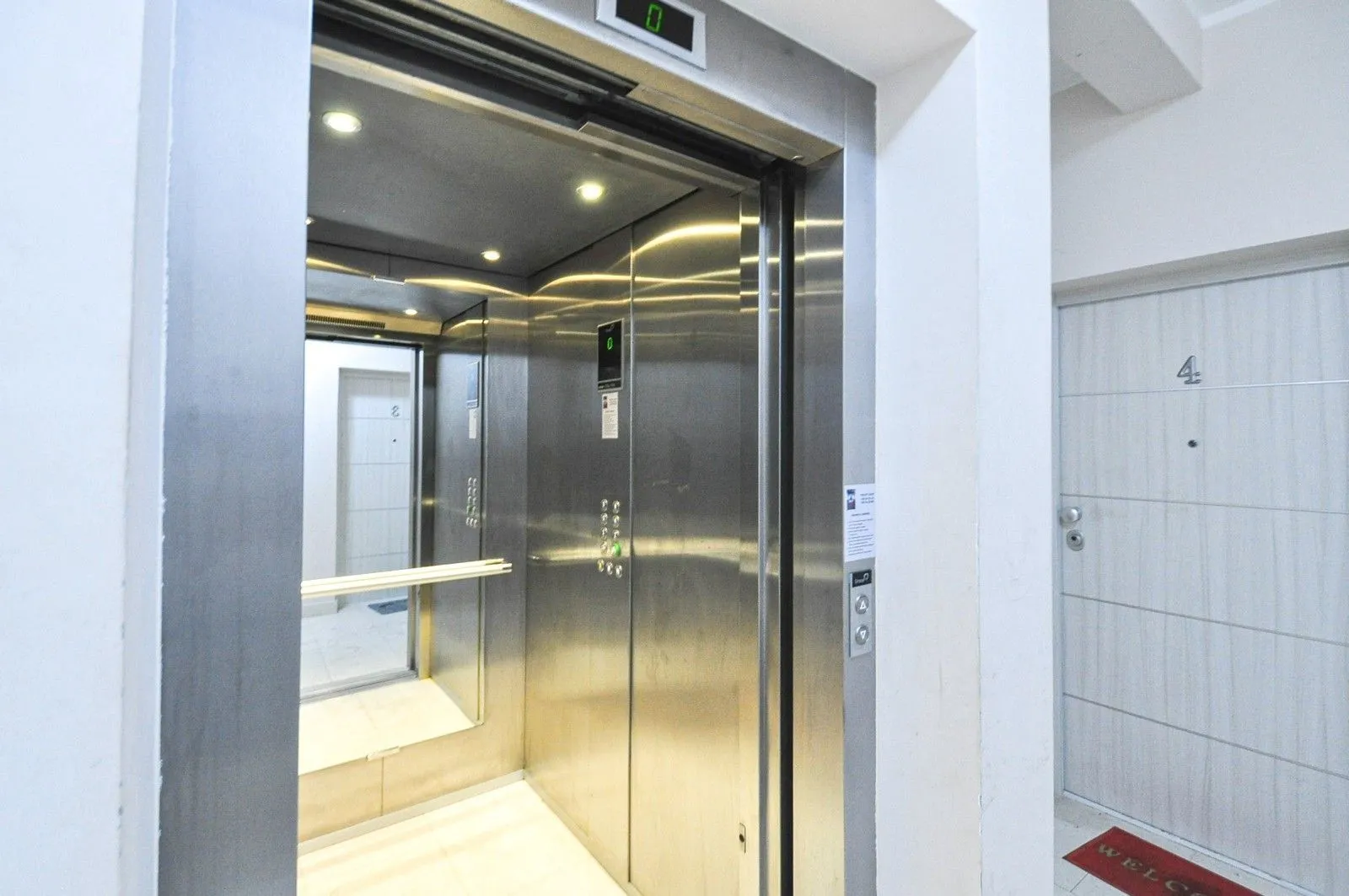 Sale, two bedroom apartment, 115m², Bečići, Budva