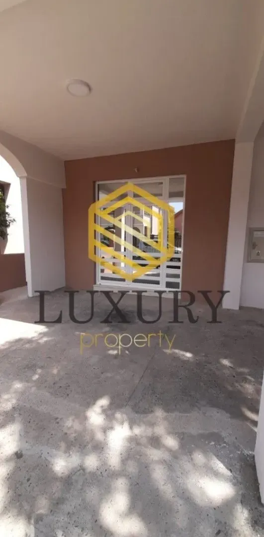 Rent, office space, 100m², Stari Aerodrom, Podgorica