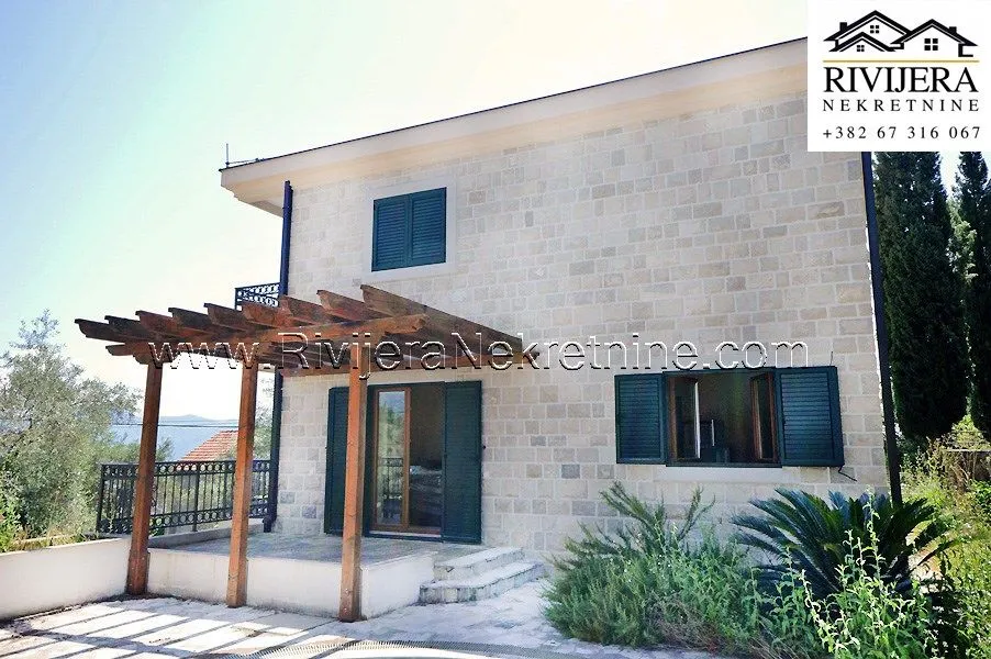 Prodaja, kuća, 223m², Žvinje, Herceg Novi