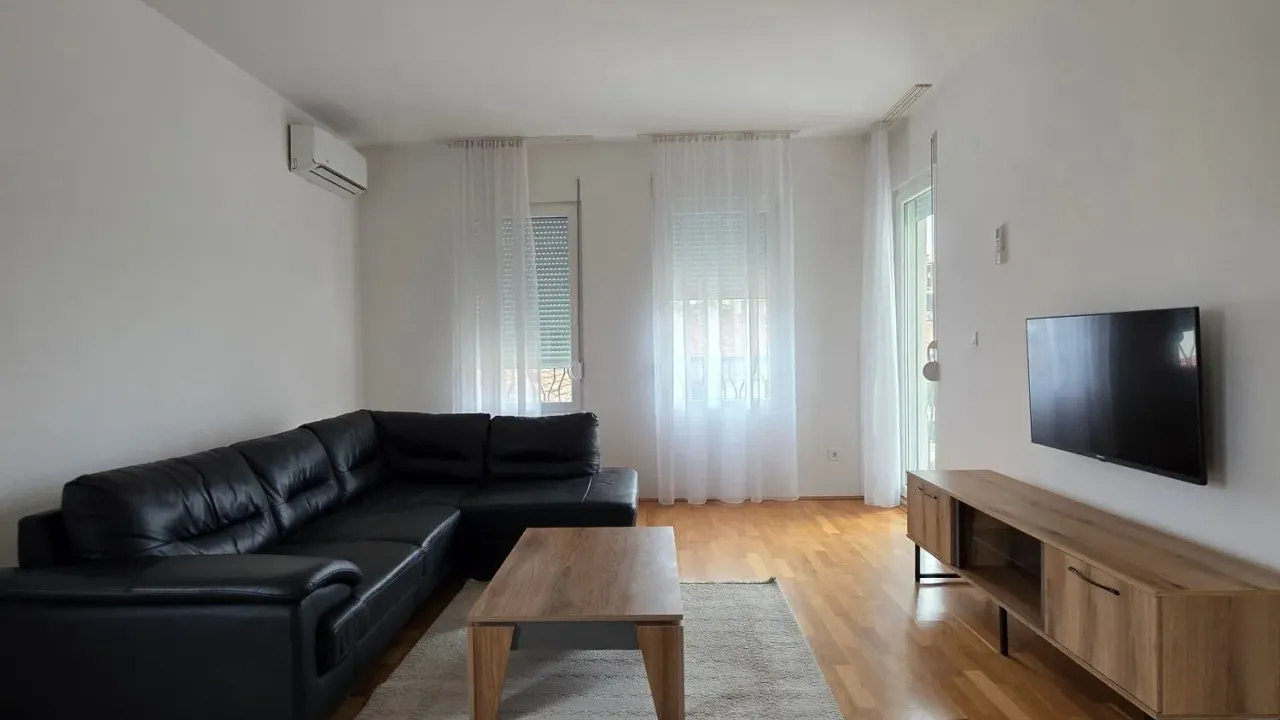 Rent, two bedroom apartment, 70m², Podgorica, Crna Gora