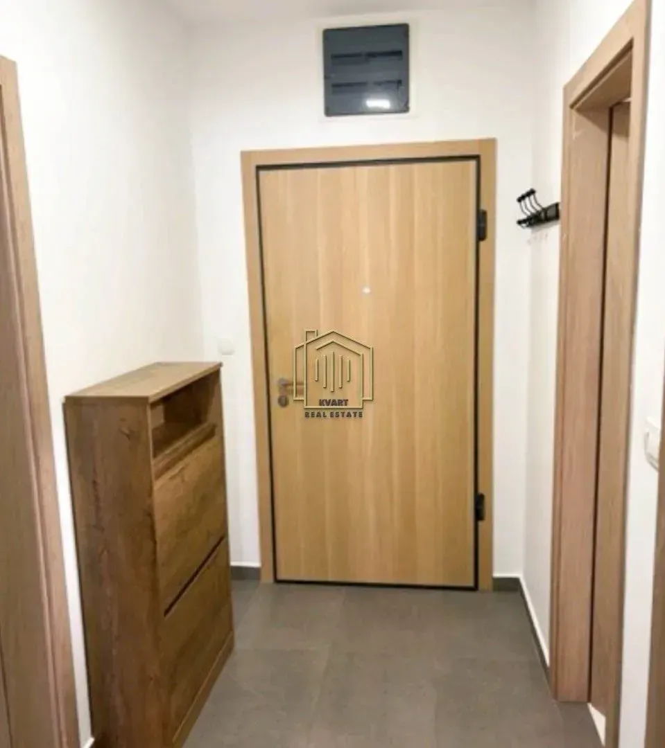 Izdavanje, jednosoban stan, 50m², Master Kvart, Podgorica