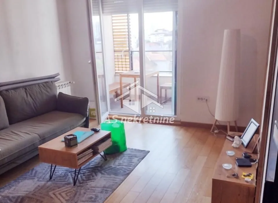 Prodaja, stan, 45m², Zemun Cara Dušana, Zemun Sve Podlokacije