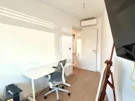 Izdavanje, trosoban stan, 93m², Novi Beograd Blok 64, Novi Beograd Sve Podlokacije - image 8