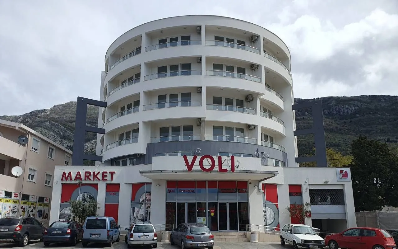 Prodaja, dvosoban stan, 66m², Sutomore, Bar