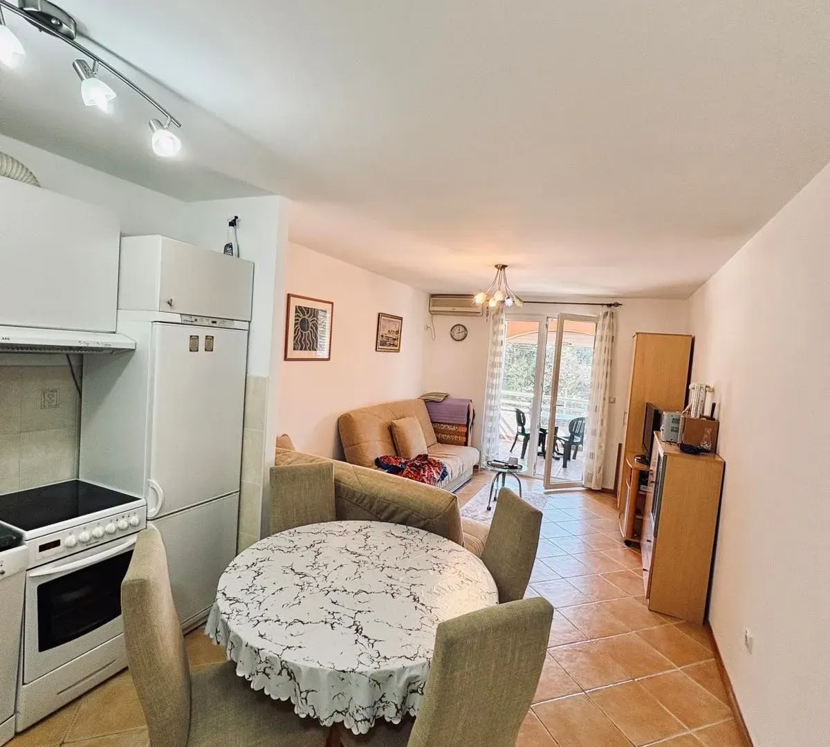Sale, studio apartment, 35m², Petrovac, Budva
