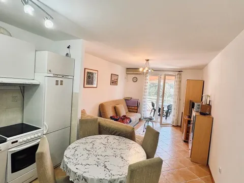 Prodaja, garsonjera, 35m², Petrovac, Budva - image 6