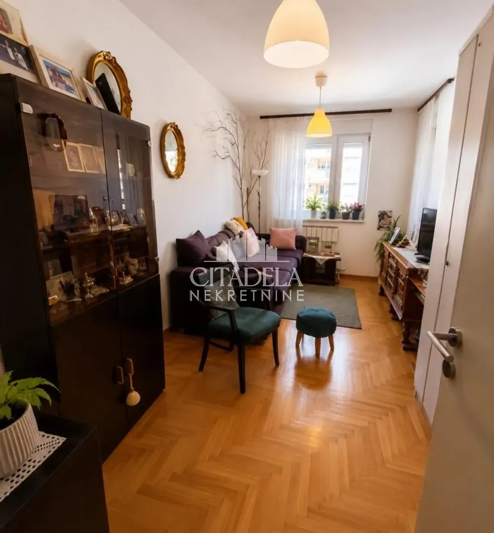 Sale, three bedroom apartment, 84m², Voždovac Sve Podlokacije, Beograd