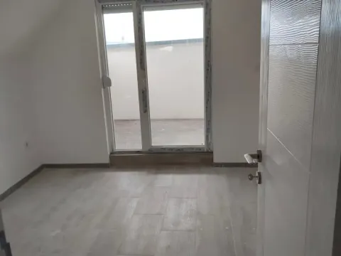 Prodaja, trosoban stan, 108m², Gornja Gorica, Podgorica - image 3