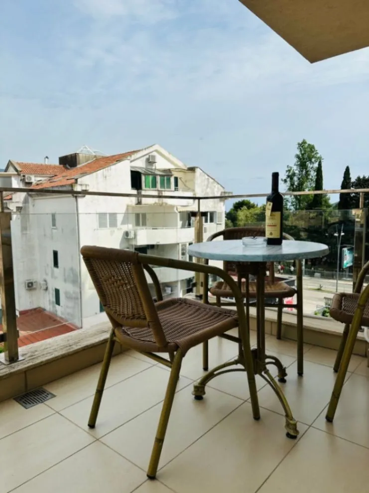 Sale, two bedroom apartment, 86m², Slovenska Plaža, Budva