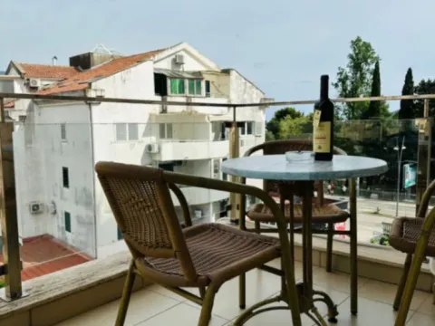 Sale, two bedroom apartment, 86m², Slovenska Plaža, Budva - image 9