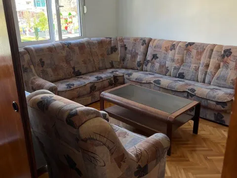 Rent, two bedroom apartment, 76m², Stari Aerodrom, Podgorica - image 2