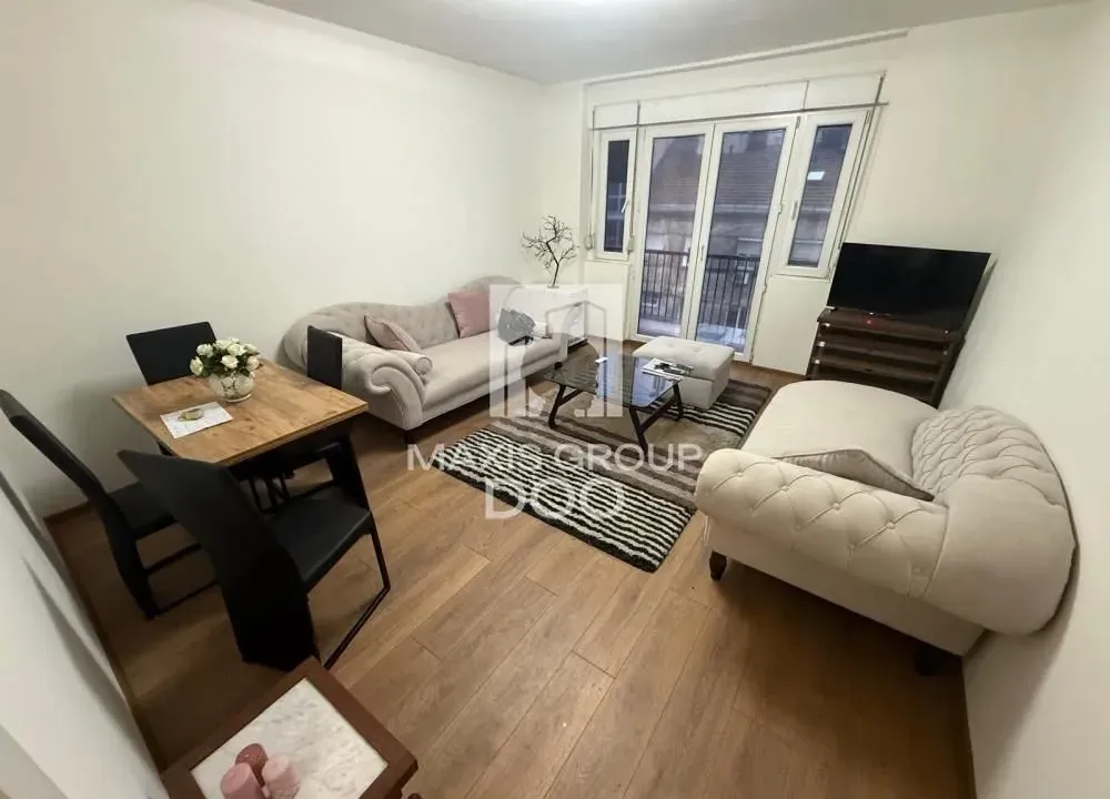 Sale, three bedroom apartment, 60m², Savski Venac, Beograd