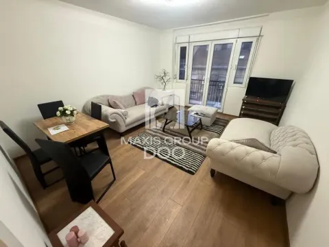 Prodaja, trosoban stan, 60m², Savski Venac, Beograd - image 1