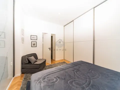 Izdavanje, dvosoban stan, 75m², Centar, Podgorica - image 5