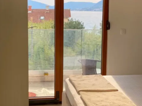 Izdavanje, jednosoban stan, 49m², Seljanovo, Tivat - image 12