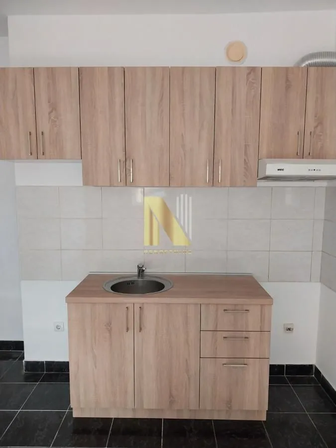 Izdavanje, dvosoban stan, 52m², Sajmište, Novi Sad