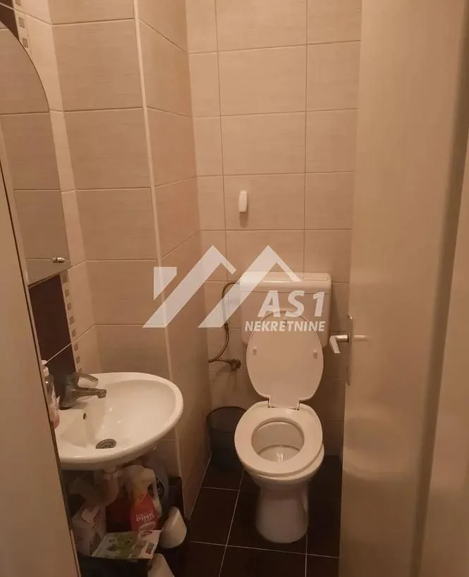 Izdavanje, dvosoban stan, 61m², Bulevar Oslobodjenja, Novi Sad Sve Podlokacije
