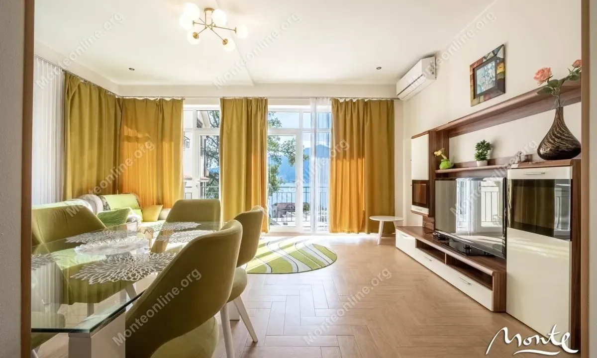 Sale, two bedroom apartment, 105m², Orahovac, Kotor