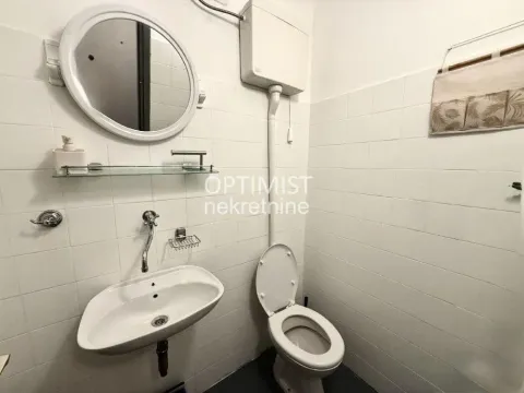 Izdavanje, trosoban stan, 77m², Botanička Bašta, Palilula Sve Podlokacije - image 10