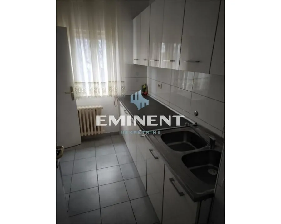 Rent, three bedroom apartment, 85m², Čukarica, Beograd