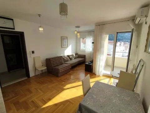 Rent, one bedroom apartment, 44m², Centar, Budva - image 6