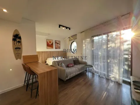 Sale, studio apartment, 23m², Bečići, Budva - image 6