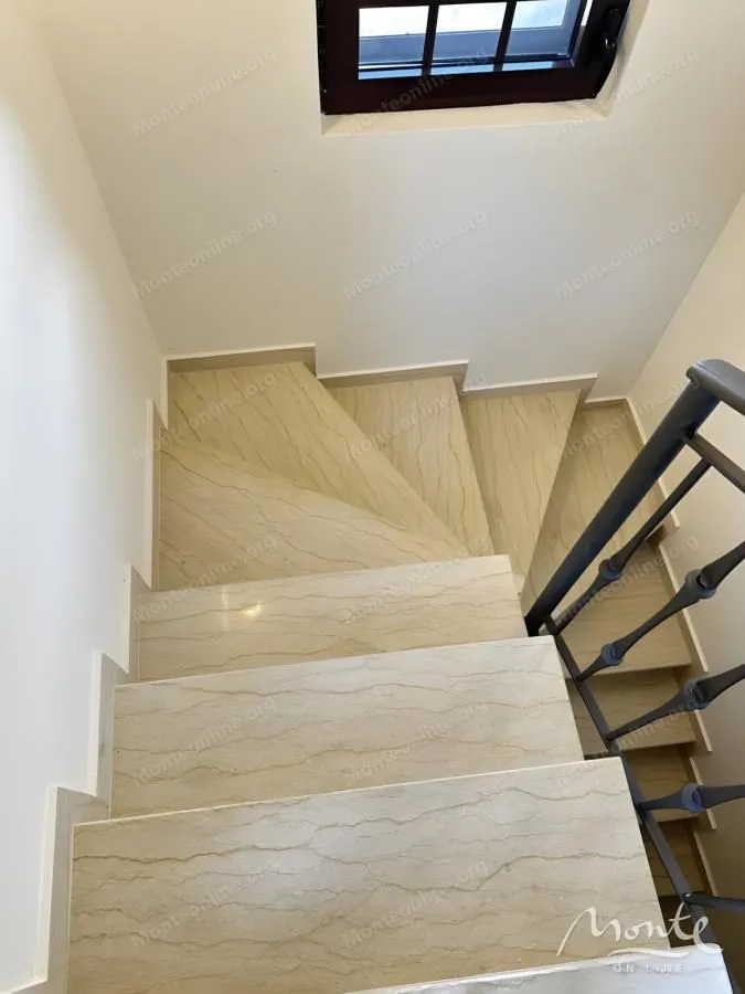 Sale, house, 183m², Sutomore, Bar