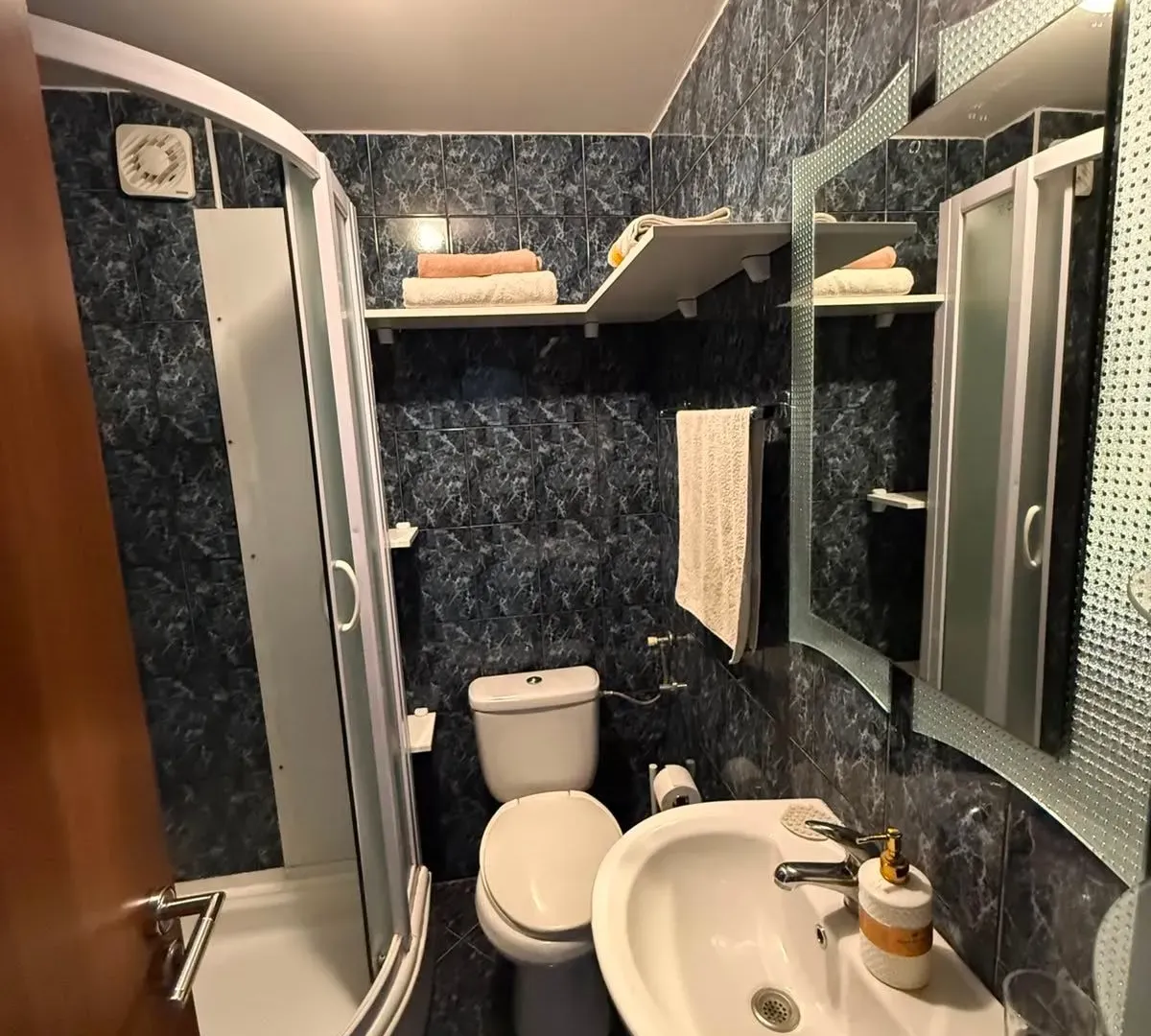 Prodaja, dvosoban stan, 56m², Kruševac, Podgorica