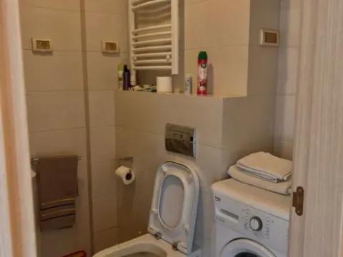 Izdavanje, jednosoban stan, 54m², City Kvart, Podgorica - image 6