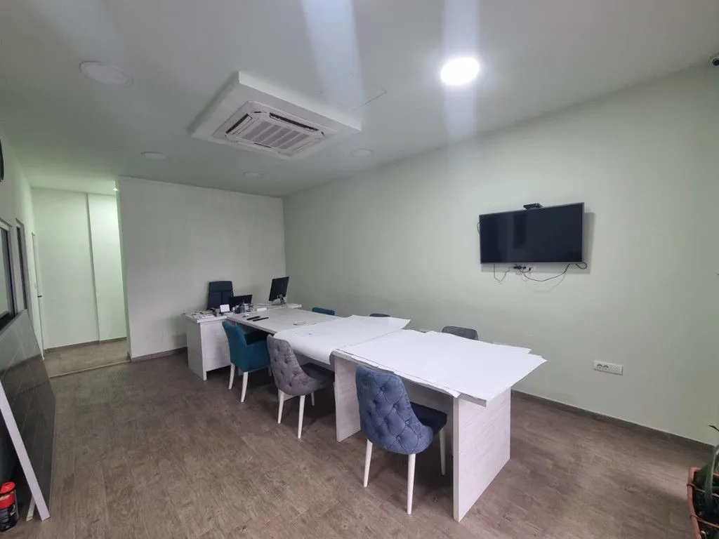 Sale, office space, 57m², City Kvart, Podgorica