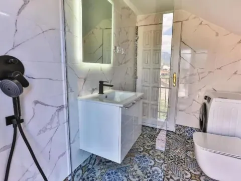 Prodaja, trosoban stan, 105m², Sveti Stefan, Budva - image 6