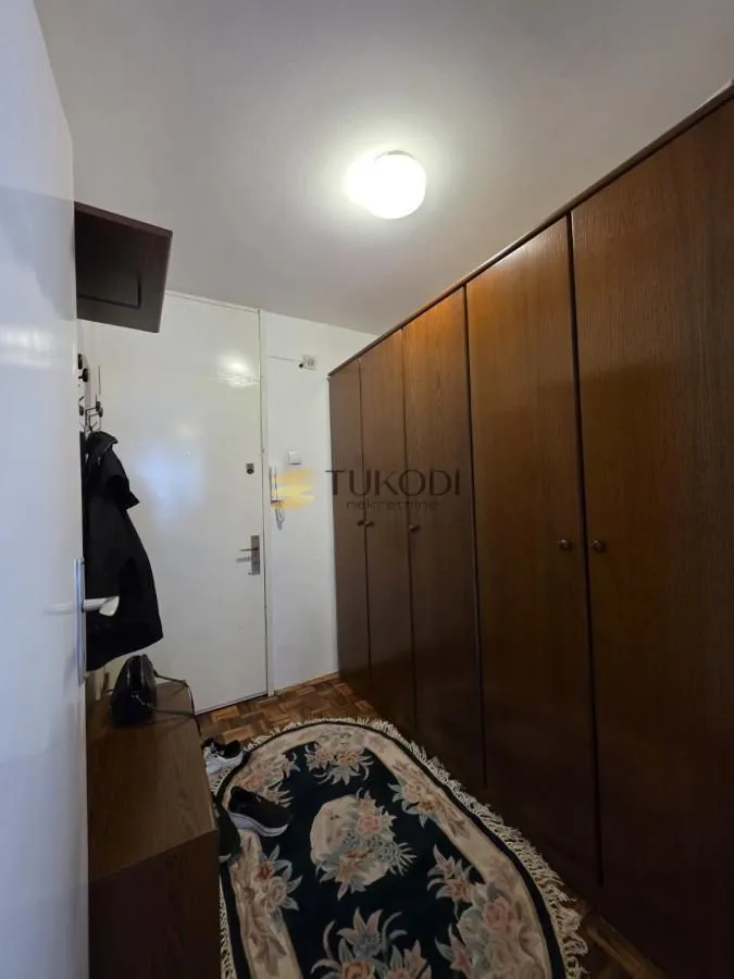 Izdavanje, trosoban stan, 80m², Liman 3, Novi Sad Sve Podlokacije
